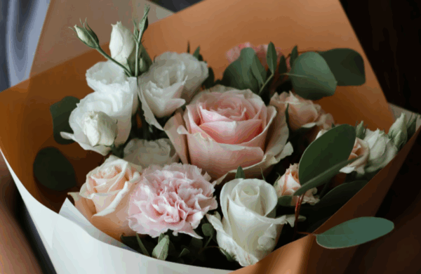 8 Romantic Gestures That Never Go Out of Style