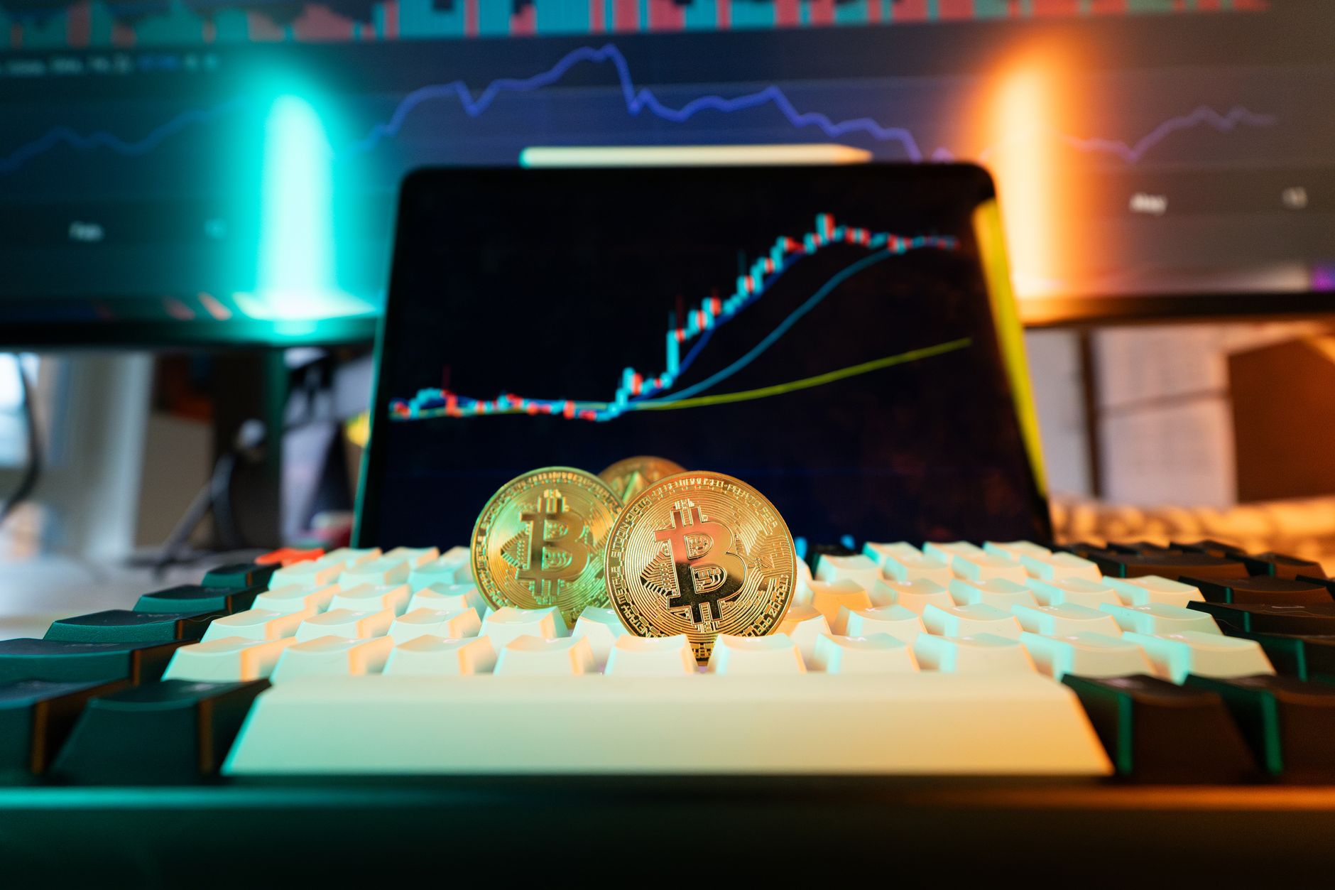 Bitcoin price risks